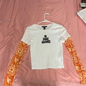 this is a shirt from forever 21 i never wore it because it isn’t really my style